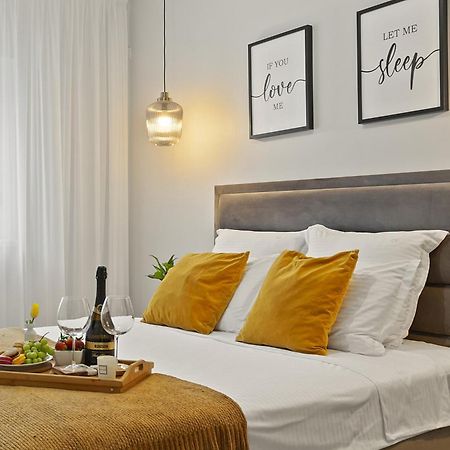 Mido Park Apartment With Private Parking & Self Check-In Bukarest Kültér fotó