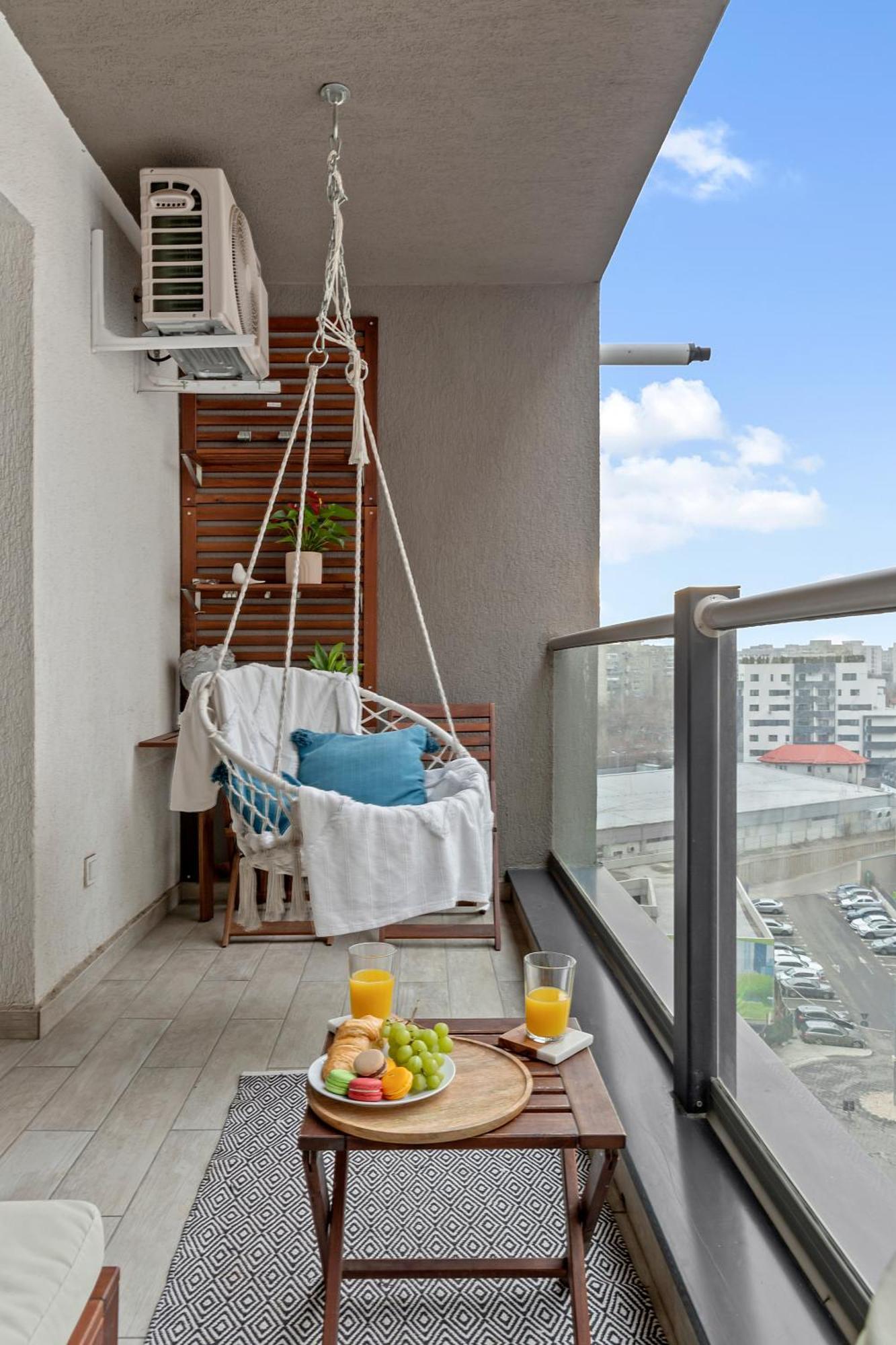 Mido Park Apartment With Private Parking & Self Check-In Bukarest Kültér fotó