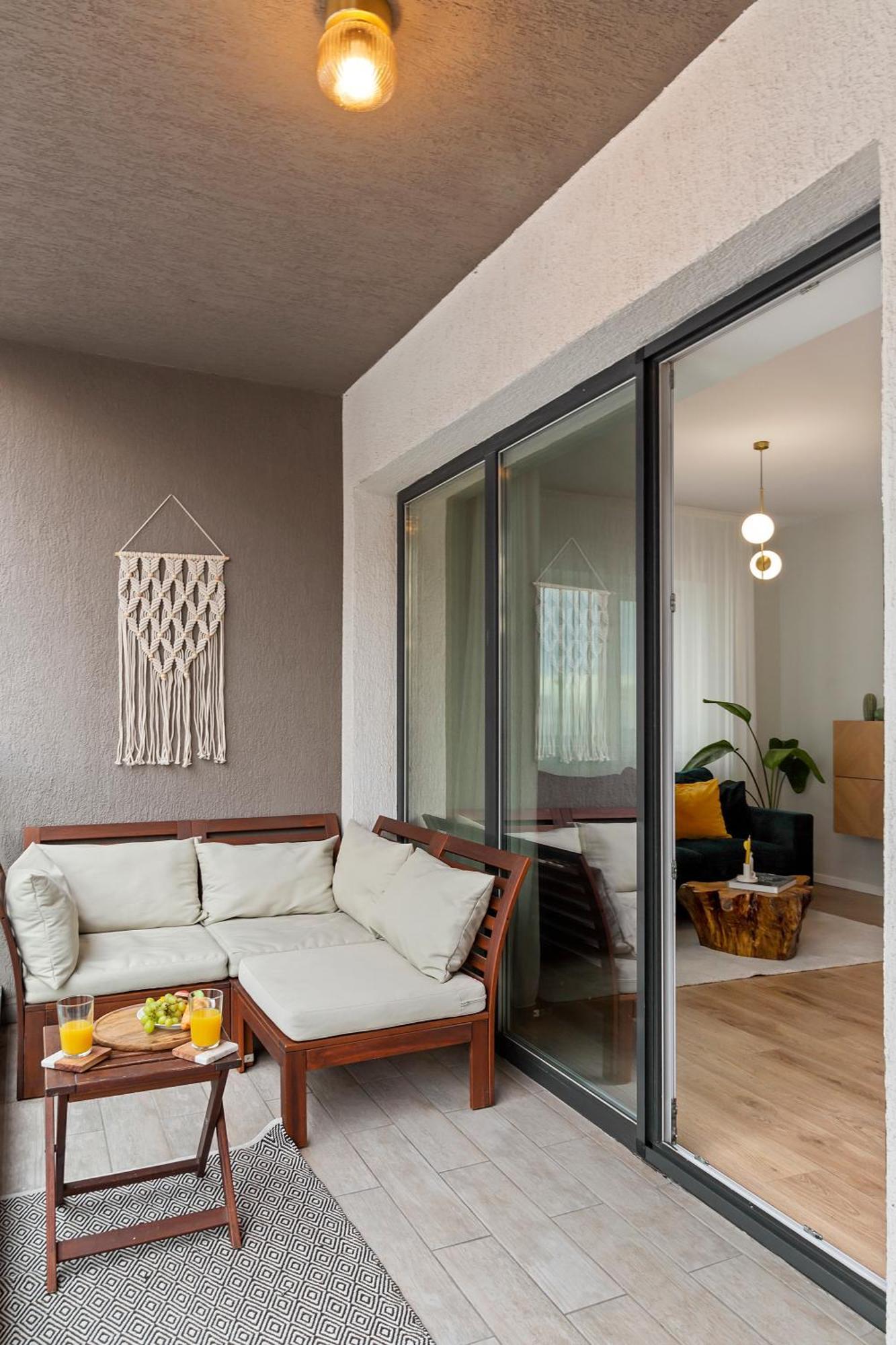 Mido Park Apartment With Private Parking & Self Check-In Bukarest Kültér fotó